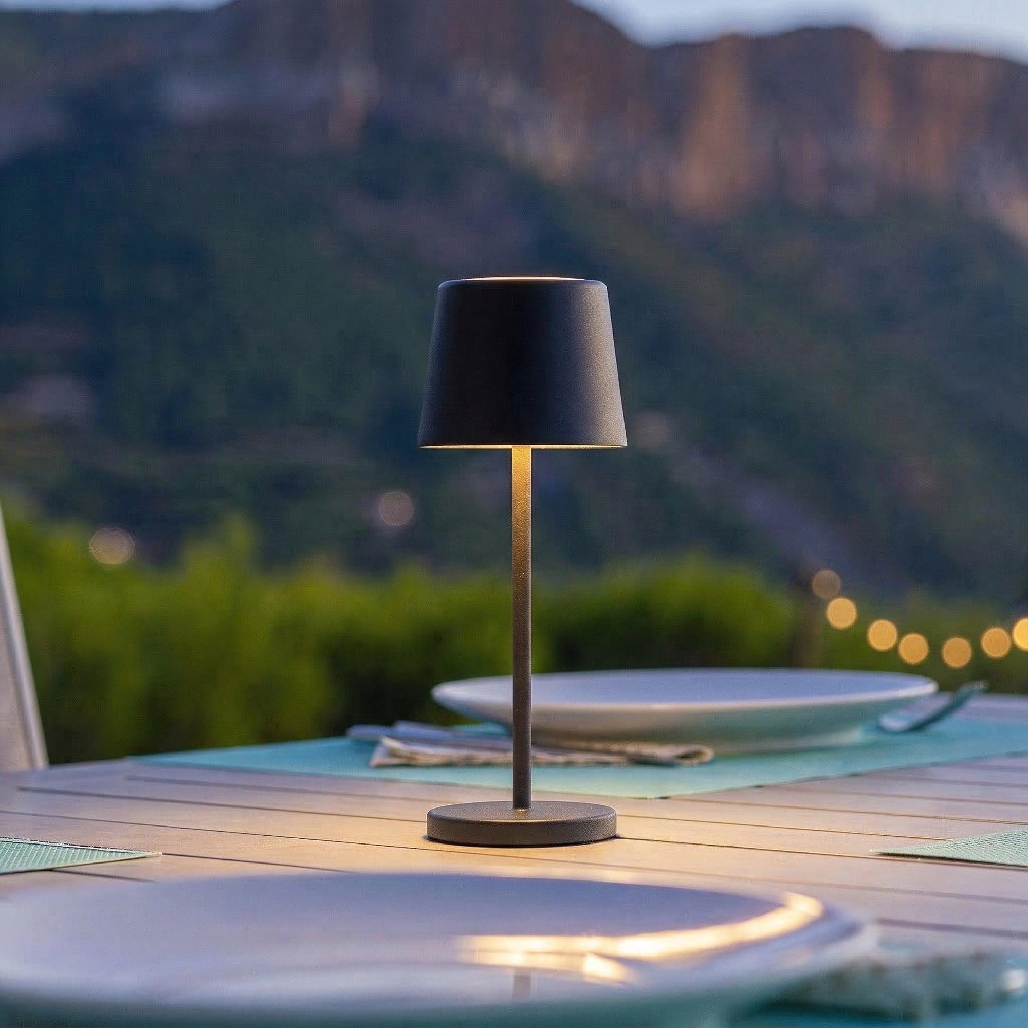 Red Deco Kelly Mini lampe table sans fil noire LED H22cm