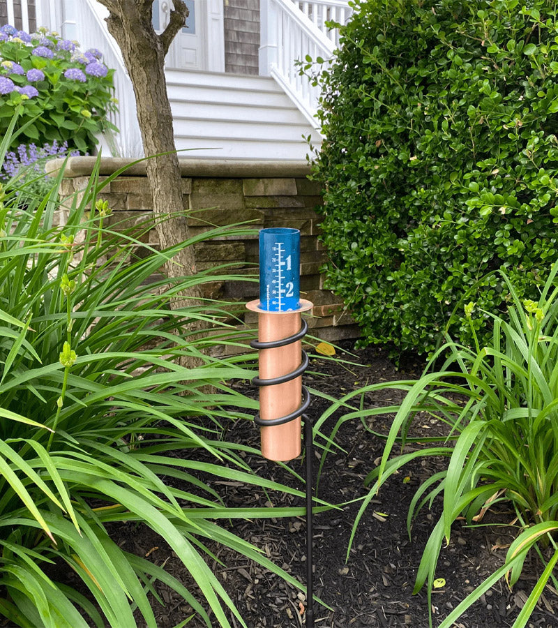 L'avant gardiste Pluviomètre en cuivre jardin pluie