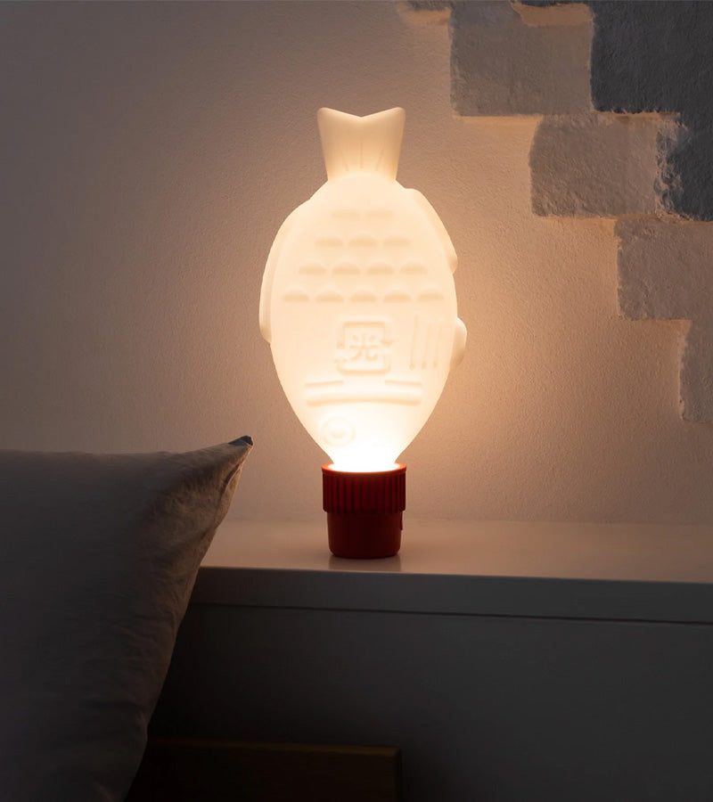 L'avant gardiste Light Soy lampe portable poisson tactile USB-C