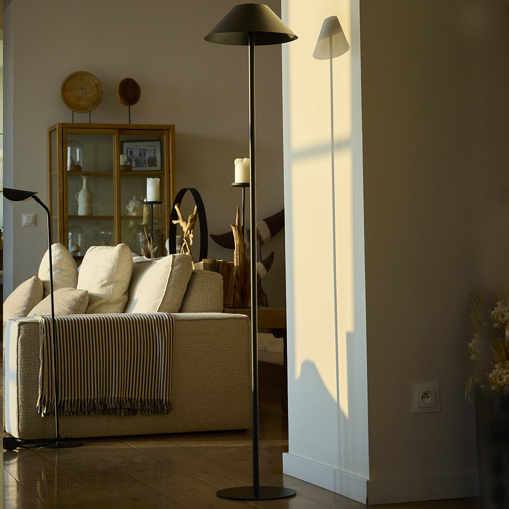 Red Deco Nerio Tall H150cm lampadaire solaire alu télécommande
