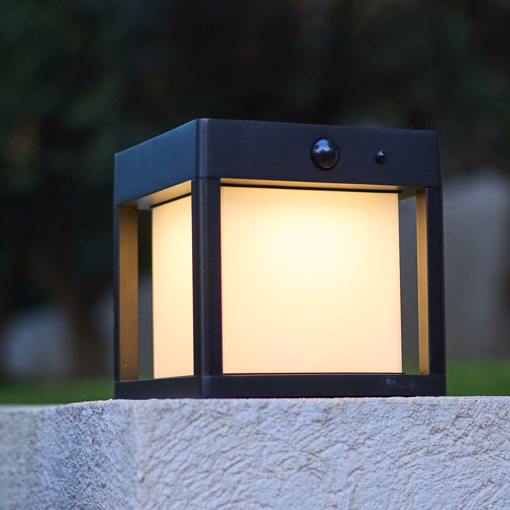 Red Deco Pilaro Black borne solaire pilier LED détecteur 15 cm