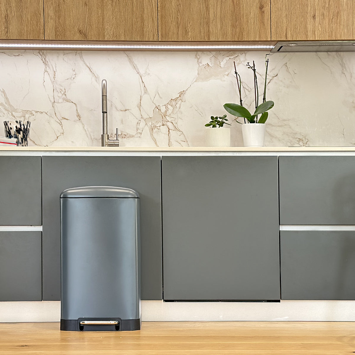 Red Deco Greenwich 40L poubelle à pédale inox gris