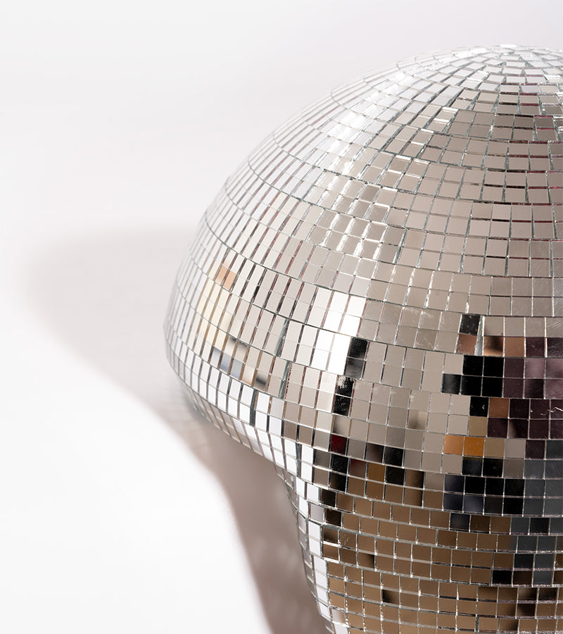 L'avant gardiste Boule disco fondue objet déco