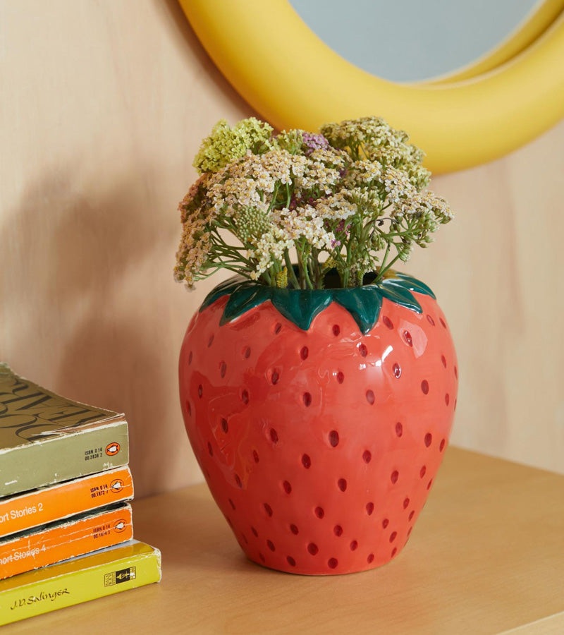 L'avant gardiste Vases vase fraise céramique rouge