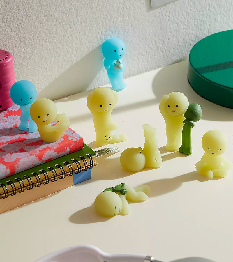 L'avant gardiste Smiski Toilet figurine fluorescente phosphorescente