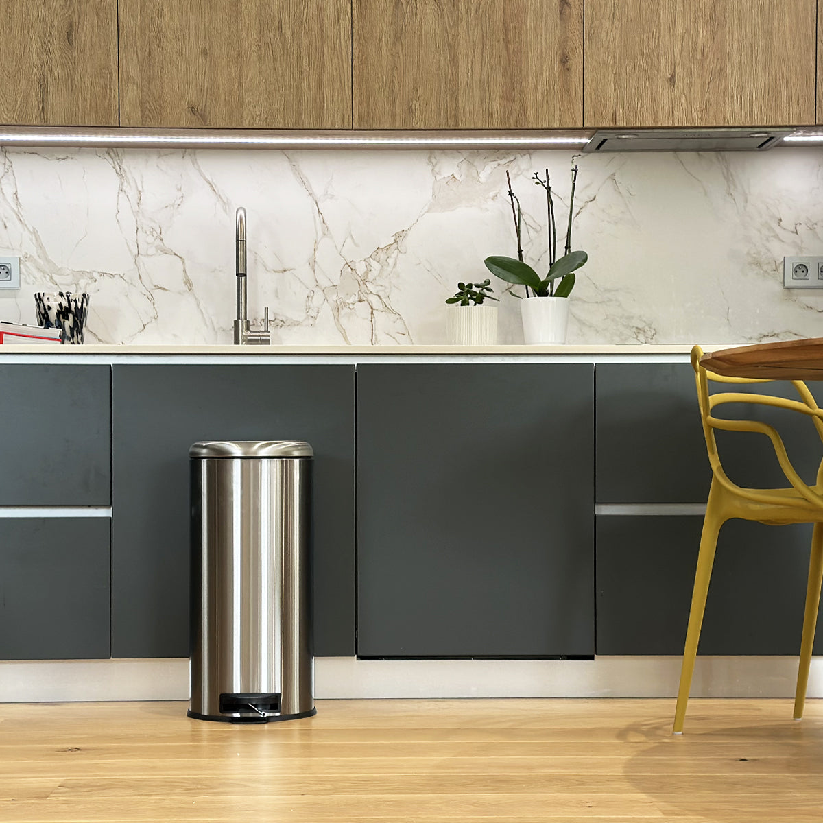 Red Deco Urban poubelle inox 30L à pédale brossé