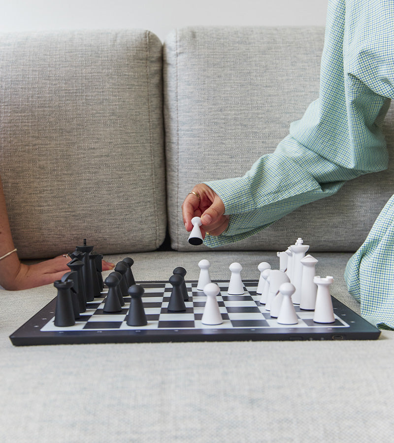 L'avant gardiste GoChess Mini échiquier intelligent connecté
