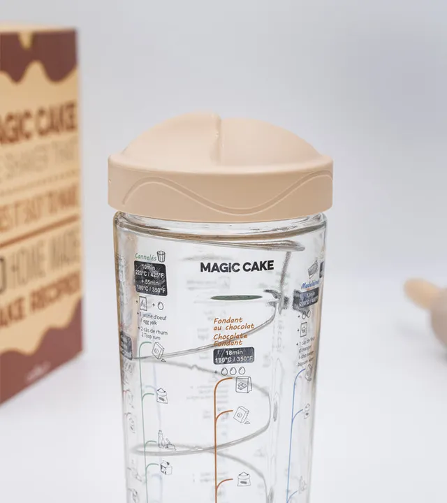 L'avant gardiste Magic Cake shaker 10 recettes gâteaux maison