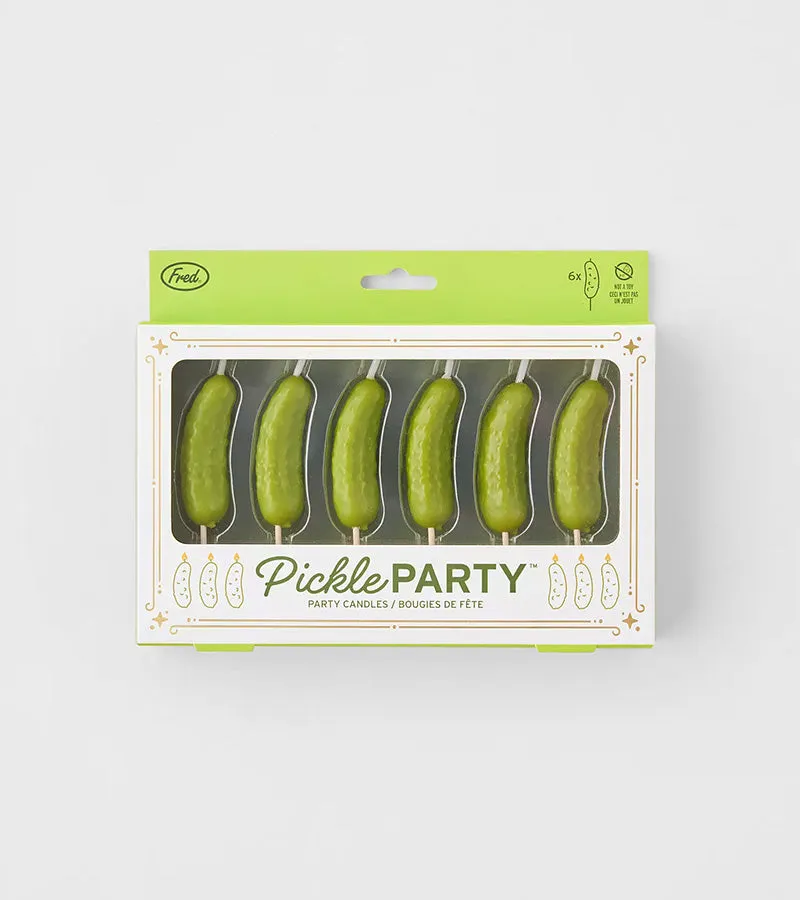 L'avant gardiste bougies d'anniversaire cornichons gâteau