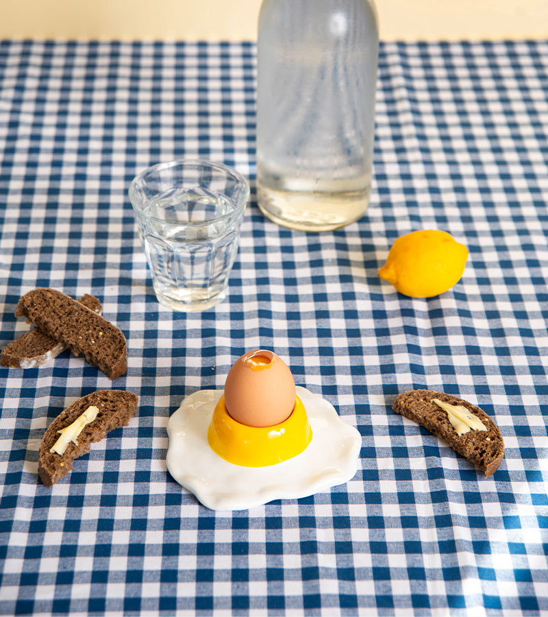 L'avant gardiste Table Fun coquetier œuf au plat brunch