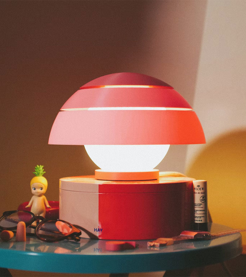 L'avant gardiste lampe Guinda cerise déco lumineuse