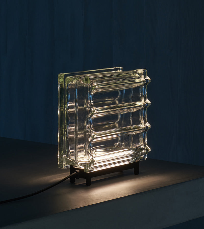 L'avant gardiste Déco lumineuse Lampe Doric Kismas bloc verre