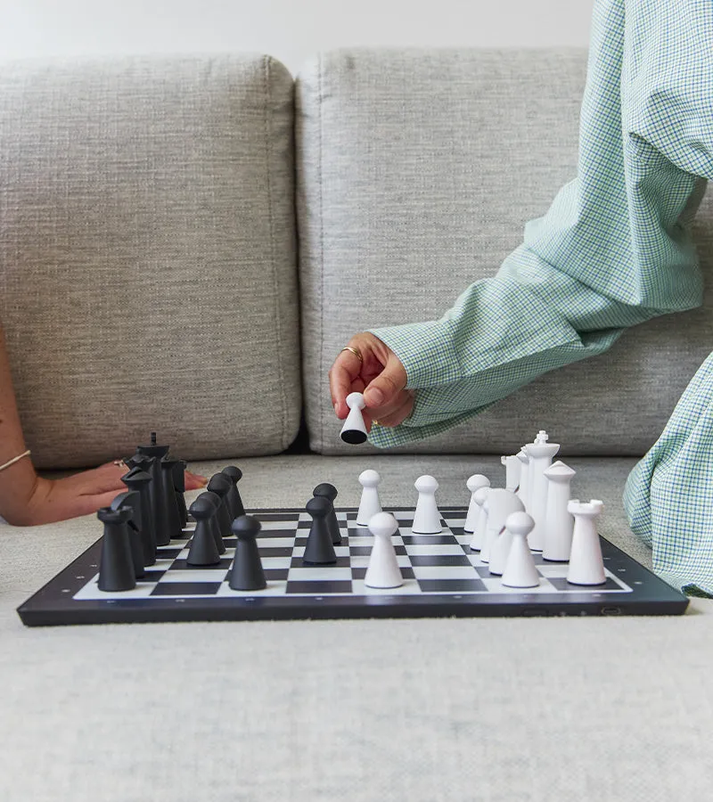L'avant gardiste GoChess Mini échiquier intelligent connecté