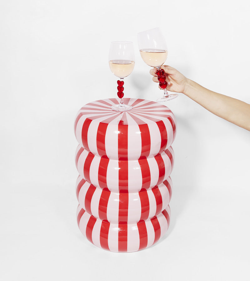 L'avant gardiste Design table appoint candy rose salon