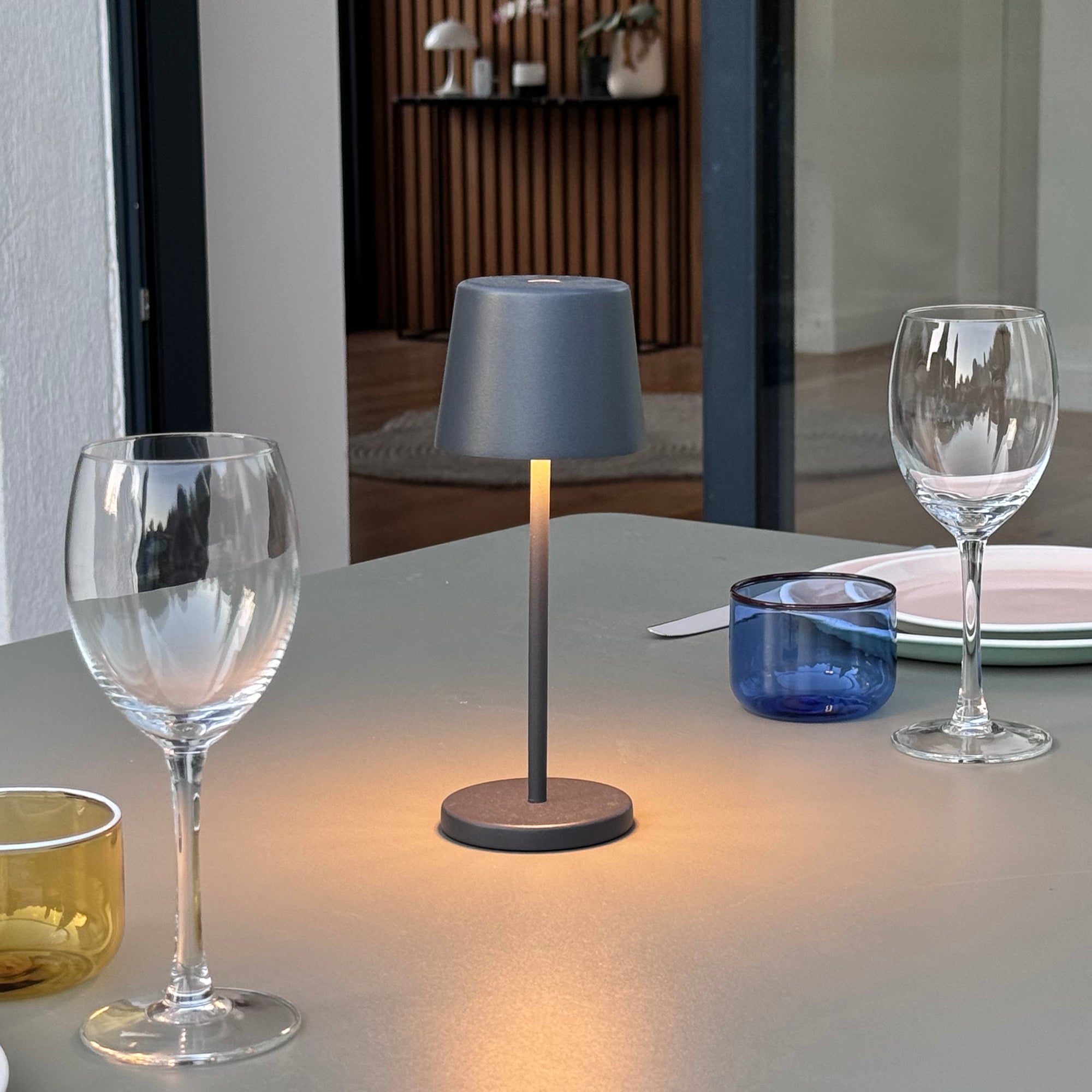 Red Deco Kelly Mini Rock lampe sans fil blanc H22cm dimmable