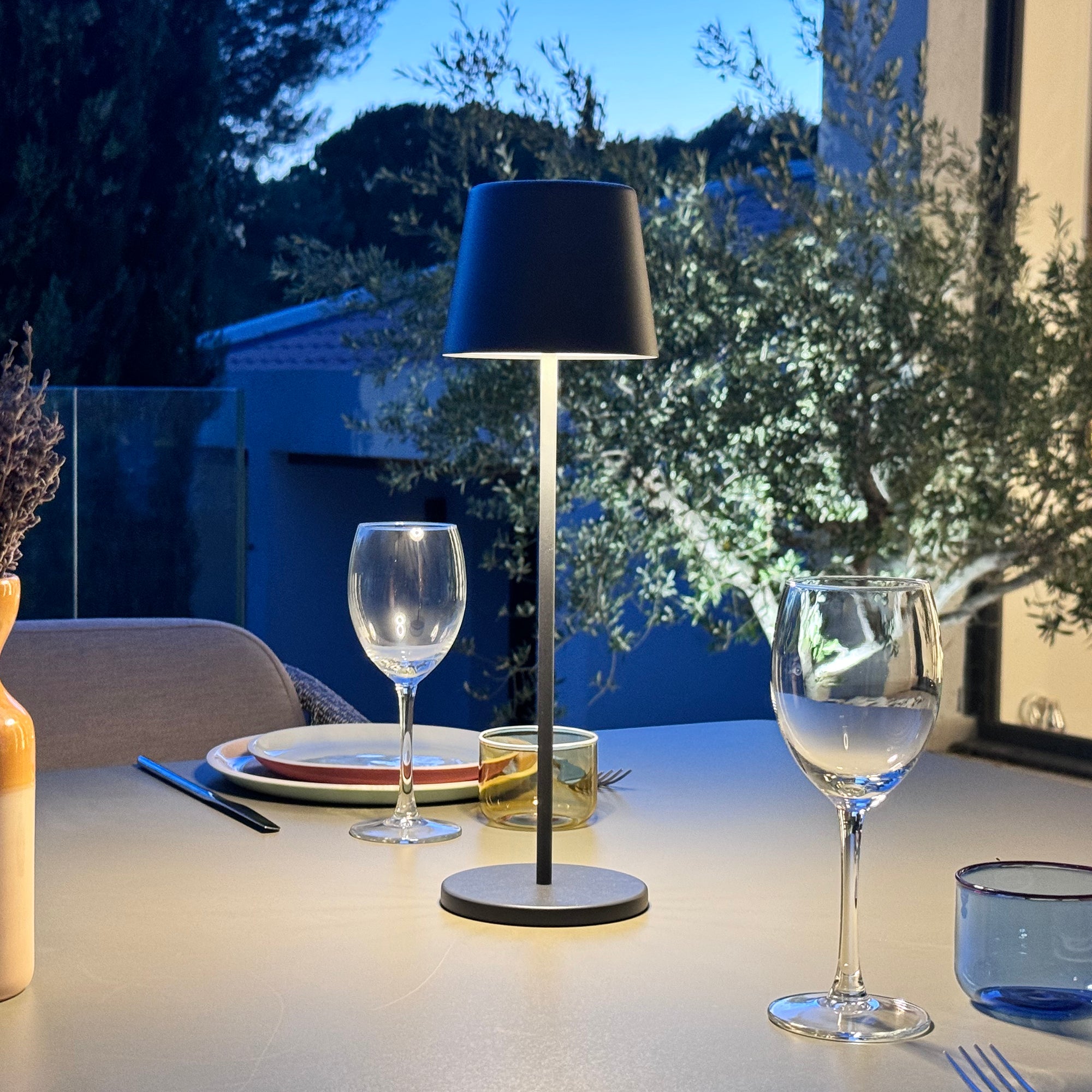 Red Deco Kelly Rock lampe table sans fil H38cm gris