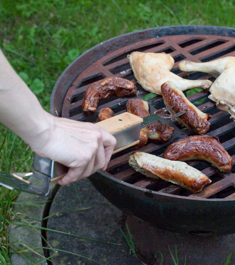 L'avant gardiste Outdoor ustensile barbecue 4 en 1 pliable