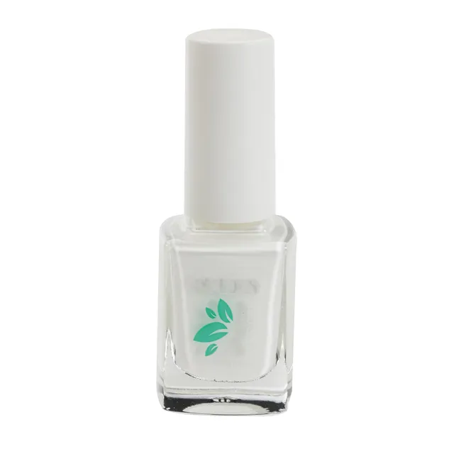 Miss Cop vernis à ongles blanc couvrant longue tenue