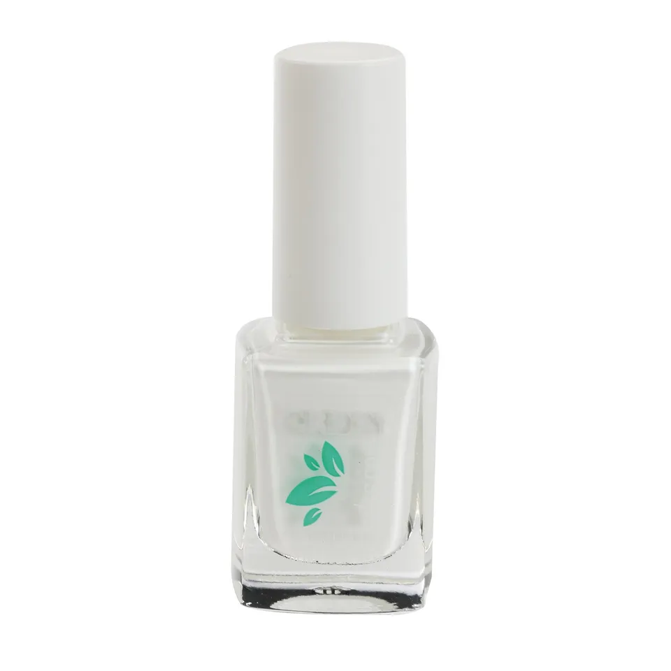 Miss Cop vernis à ongles blanc couvrant longue tenue