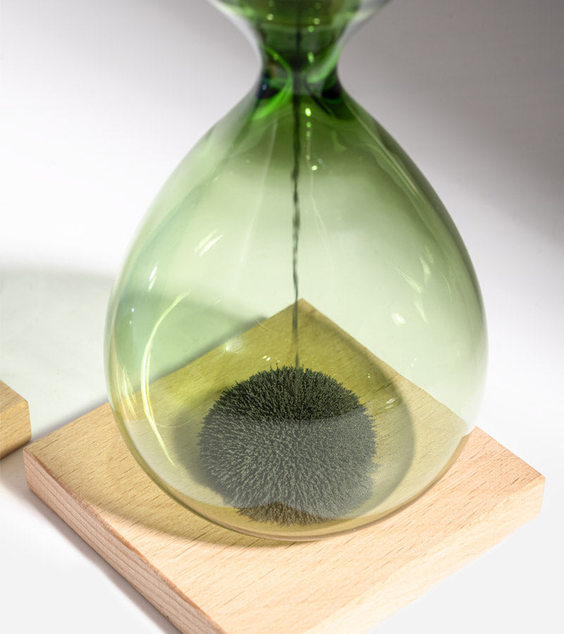 L'avant gardiste sablier magnétique coloré vert déco