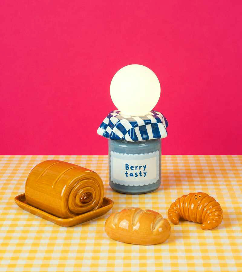 L'avant gardiste Pain au chocolat beurrier table gourmand