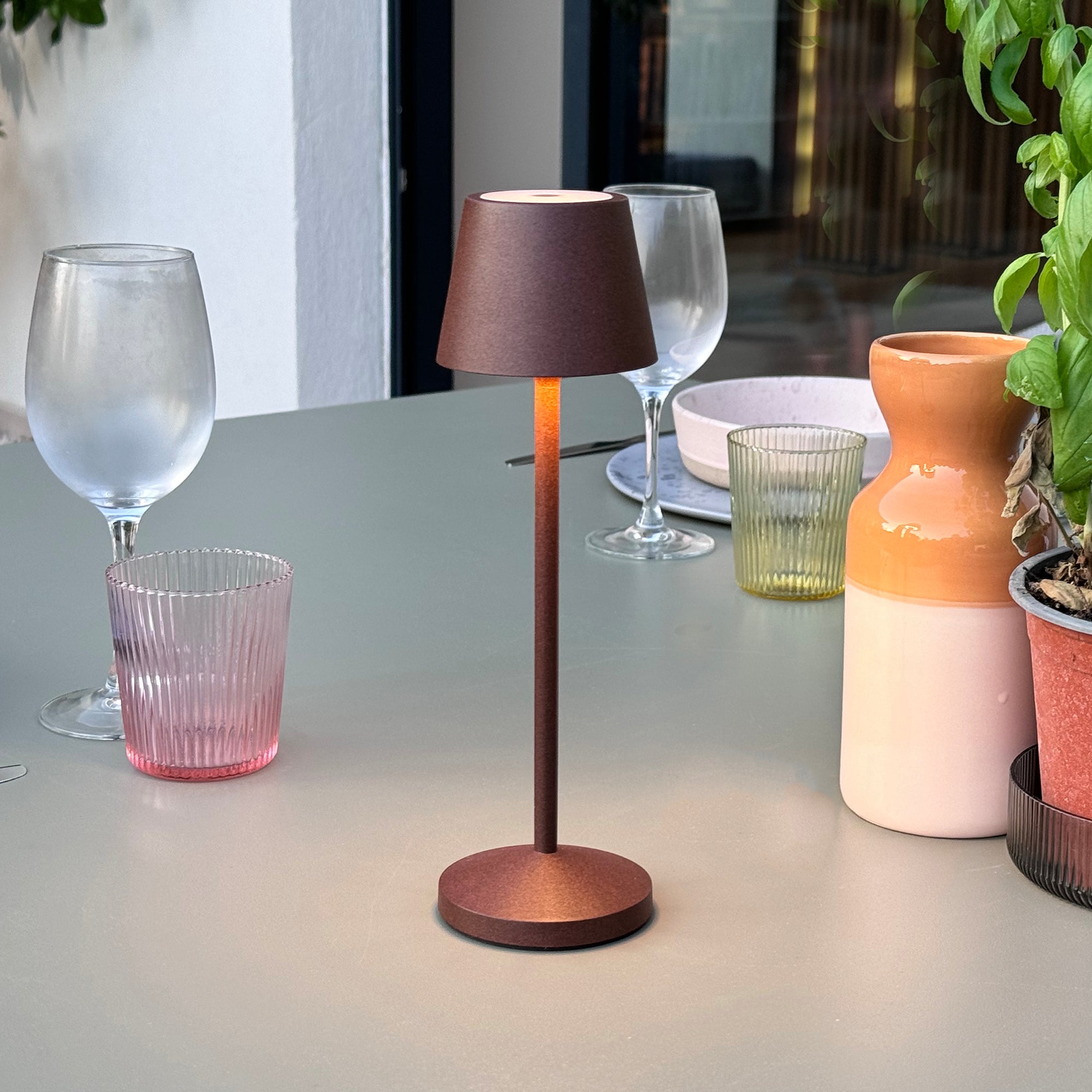 Red Deco Emily lampe table sans fil vintage H25cm