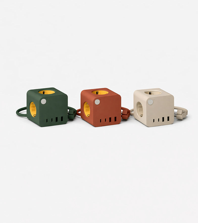 L'avant gardiste High-tech Cube multiprises multiprise terracotta compact