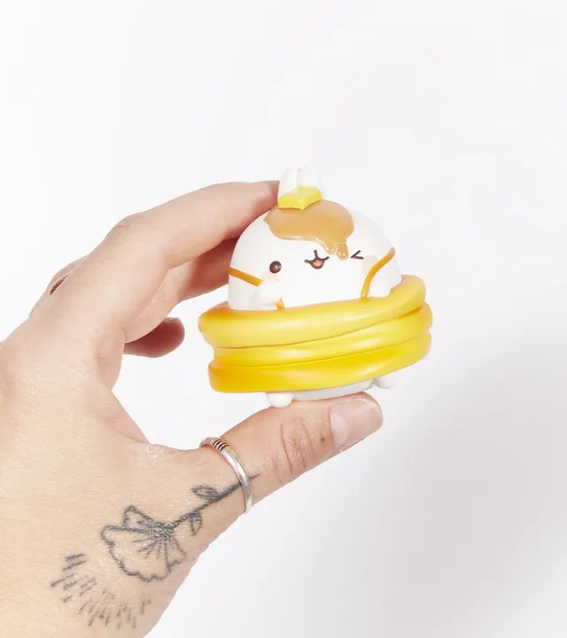 L'avant gardiste Molang Yummies figurine blind box surprise