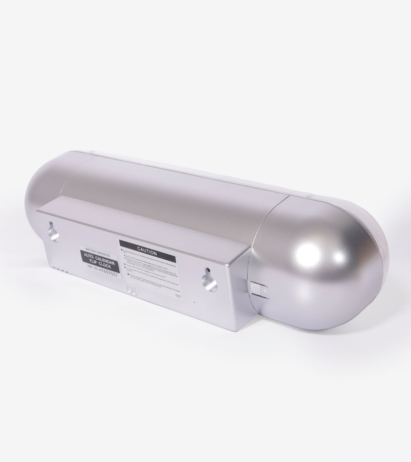 L'avant gardiste Karlsson horloge murale Tube Flip design