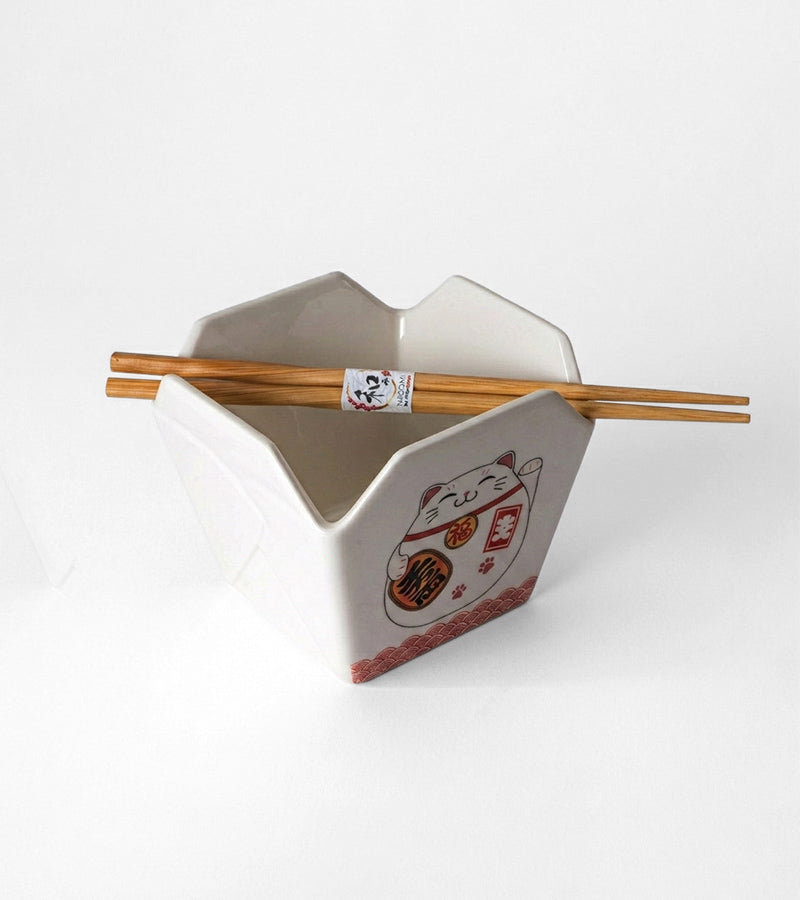 L'avant gardiste Ramen Box bol ramen avec baguettes