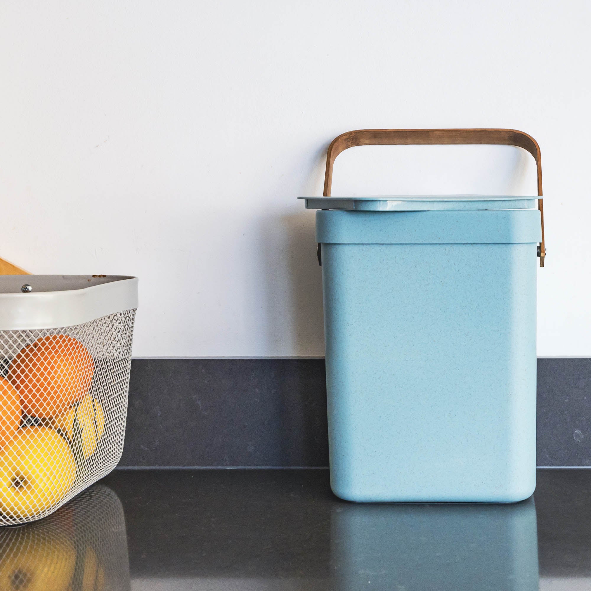 Red Deco Boden poubelle table plastique recyclé bleu 5 L