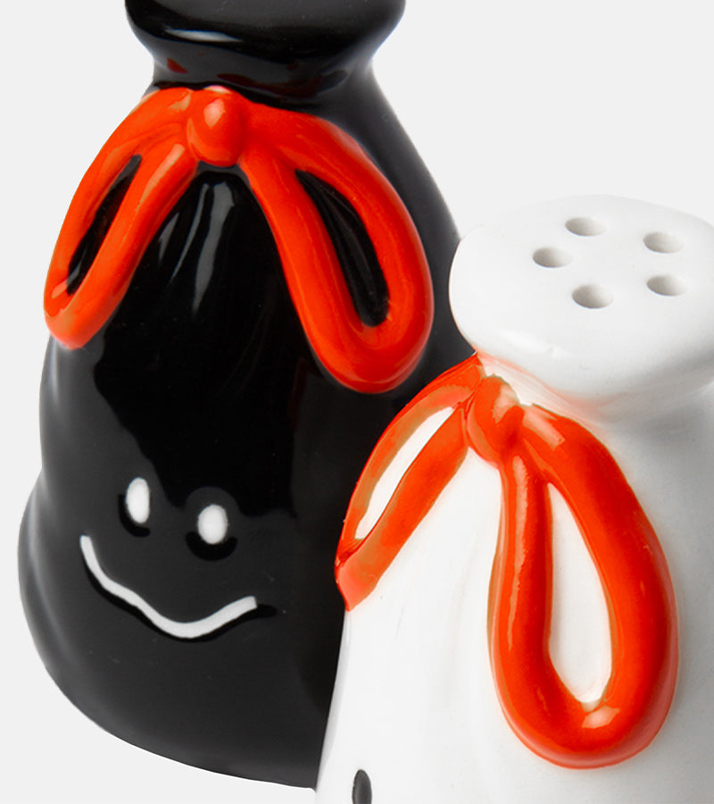 L'avant gardiste sacs poubelle salière poivrière humour