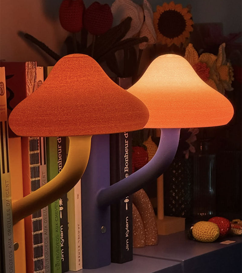 L'avant gardiste Myria lampe-livre champignon bleu royal