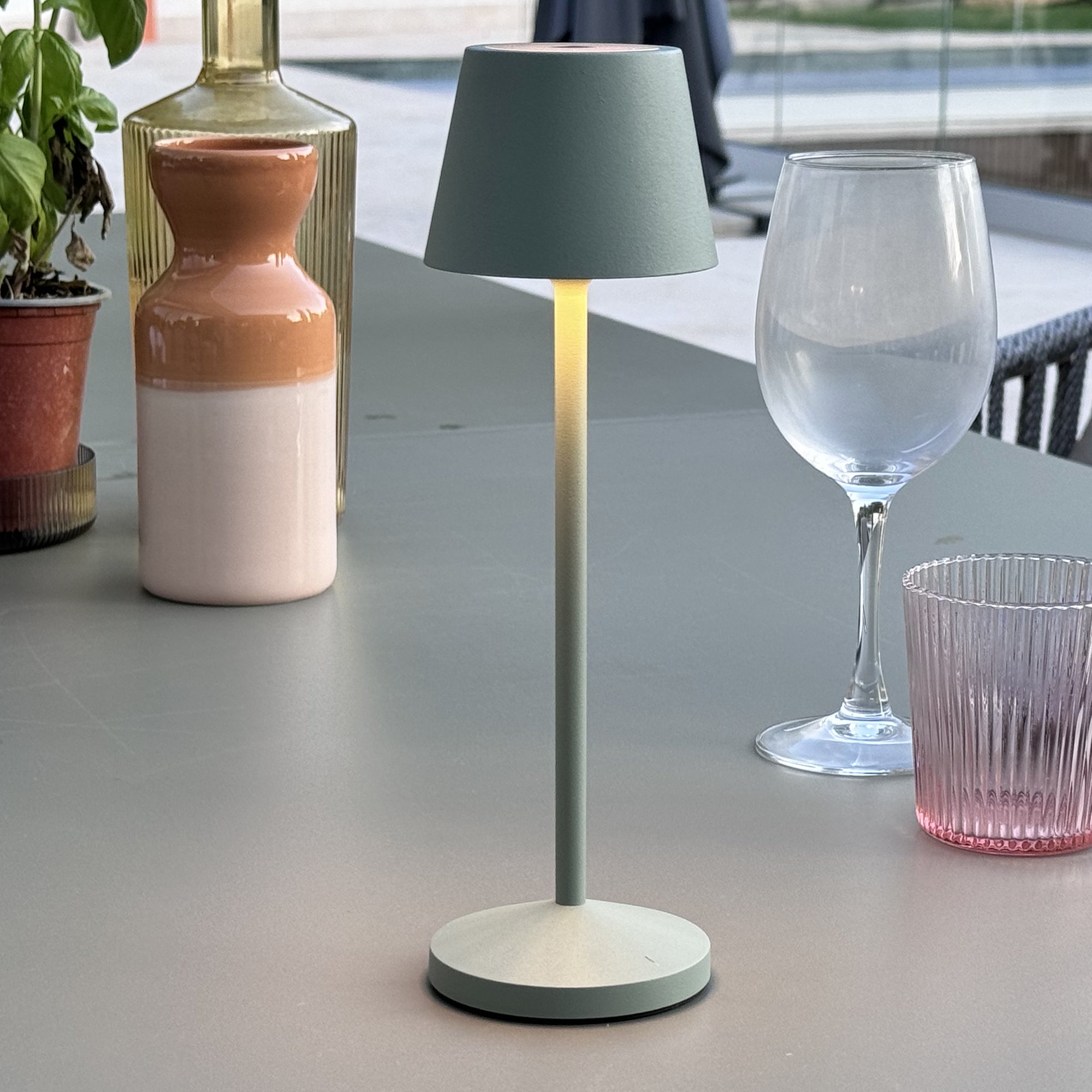 Red Deco Emily lampe sans fil 25cm vert olive dimmable