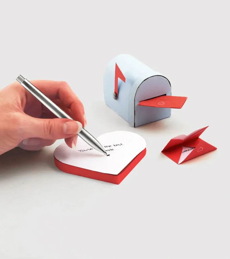 L'avant gardiste DIY kit lettres d'amour boîte-aux-lettres miniature