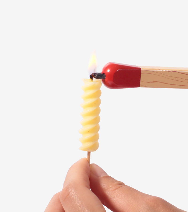 L'avant gardiste briquet allumette géante sans flamme