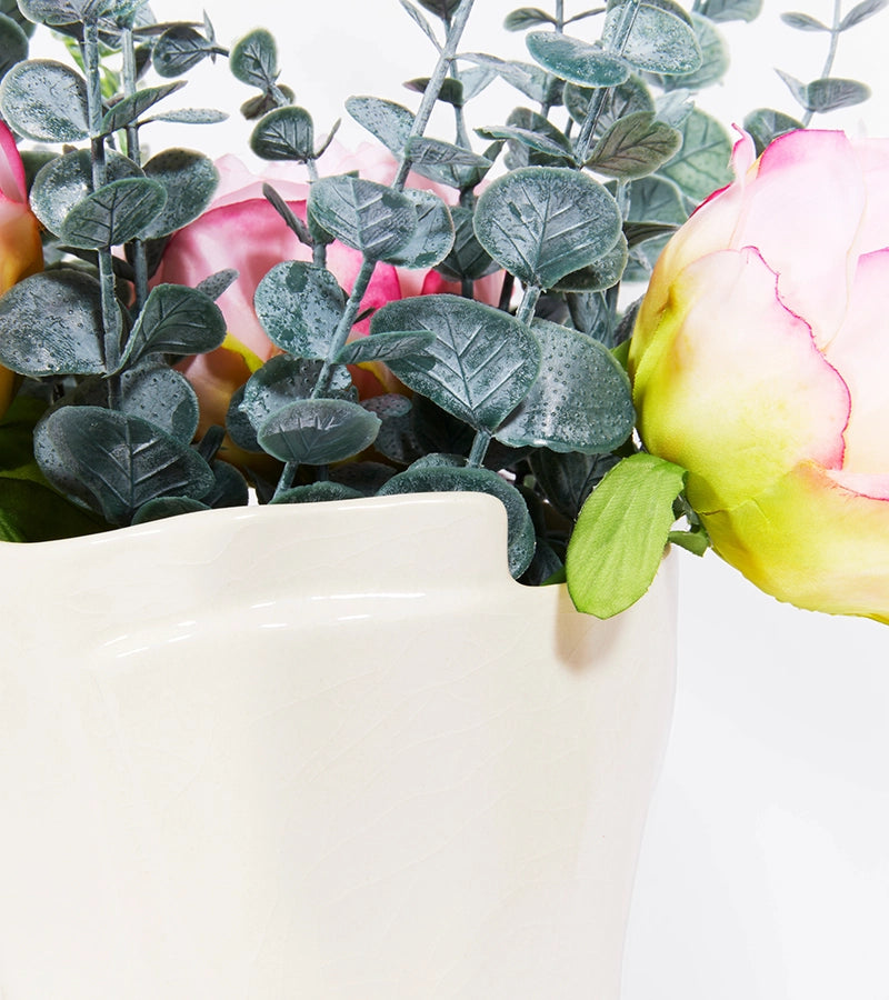 L'avant gardiste Vase Noeud Bouquet of bow fleurs