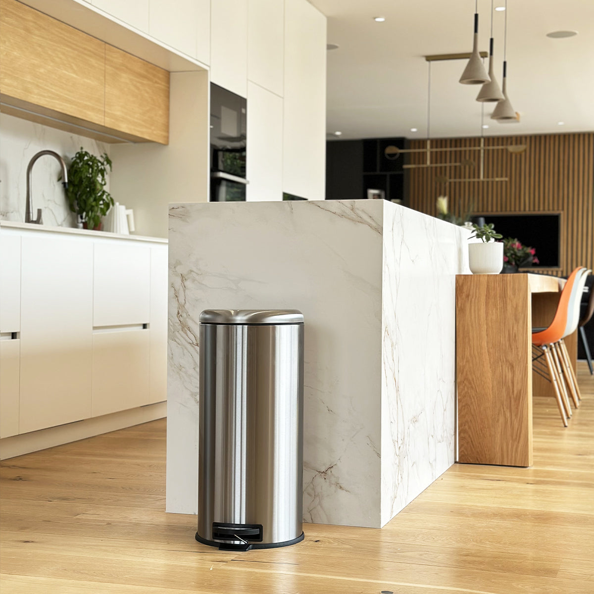 Red Deco Urban poubelle inox 30L à pédale brossé