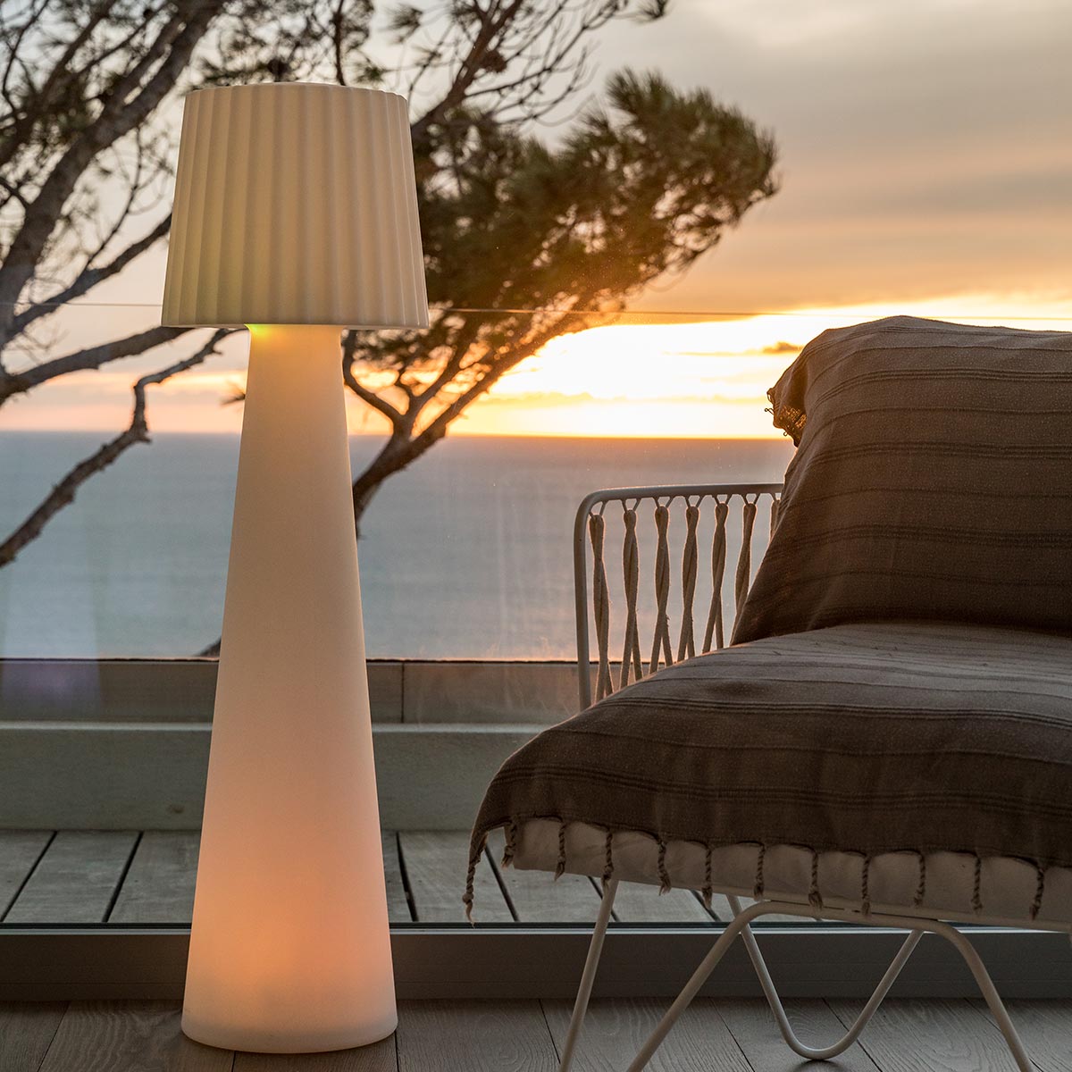 Red Deco Lady lampadaire sans fil LED H110cm multicolore
