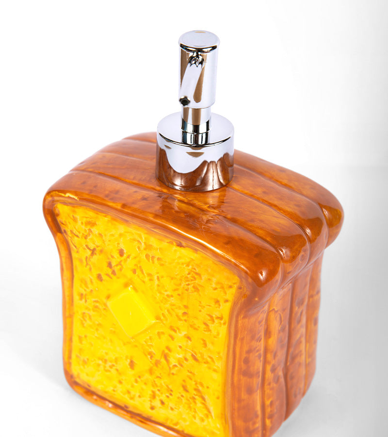 L'avant gardiste distributeur de savon toast brunch