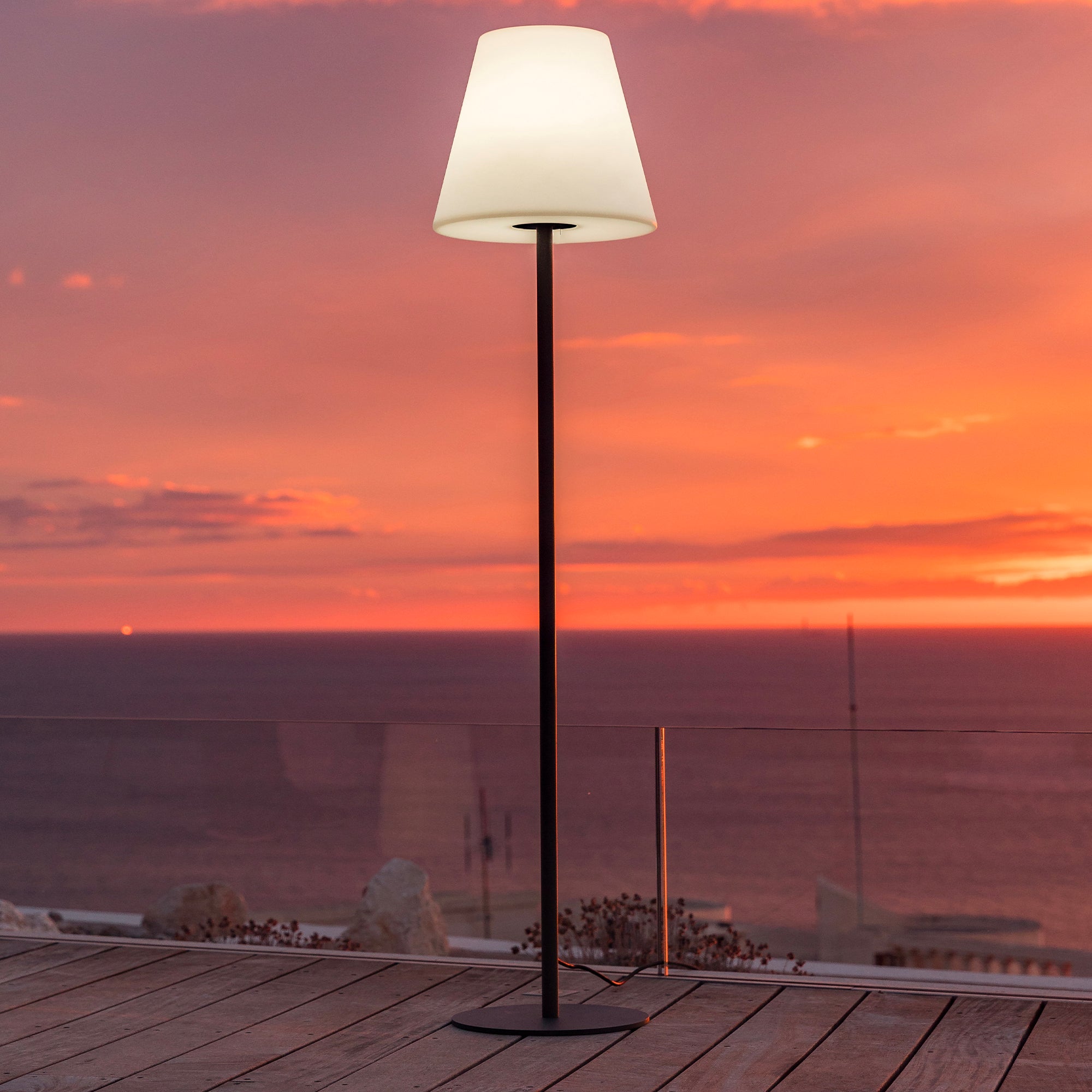 Red Deco Standy lampadaire filaire E27 H150cm blanc froid