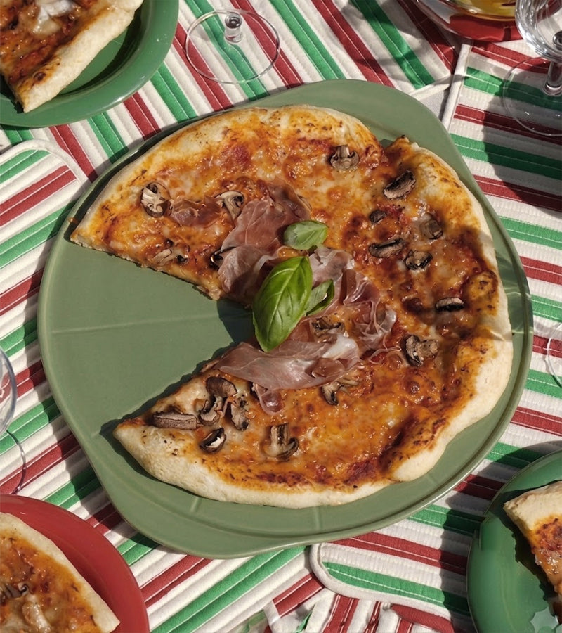 L'avant gardiste Le Formidable plat à pizza fougère