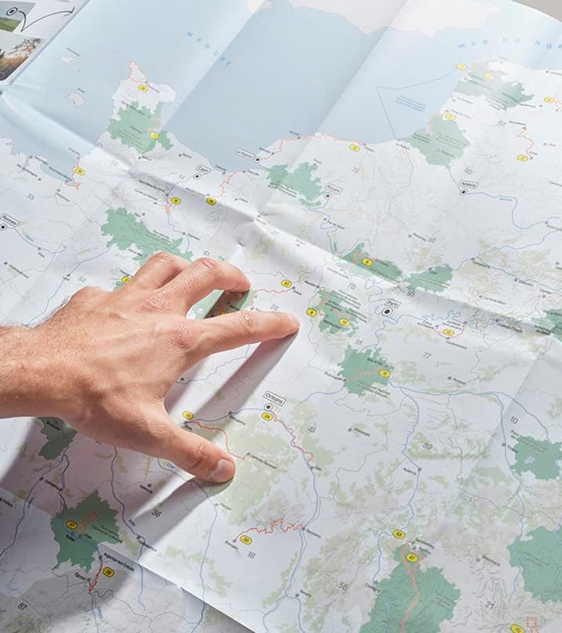 L'avant gardiste Livres Recto Verso France carte rando