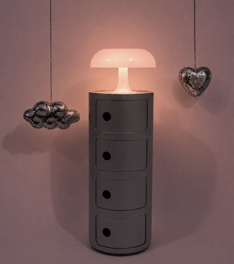 L'avant gardiste Nessino Rose lampe champignon rose édition Artemide