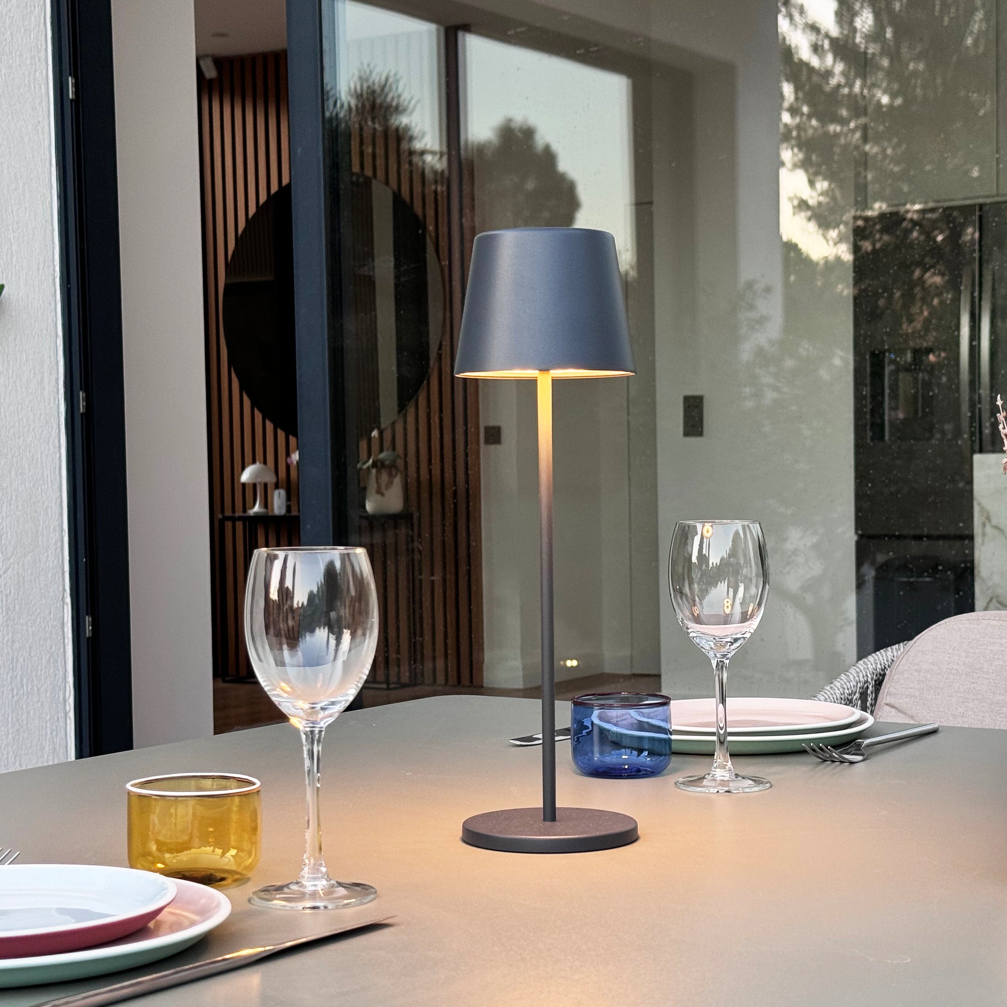 Red Deco Kelly Rock lampe table sans fil H38cm gris
