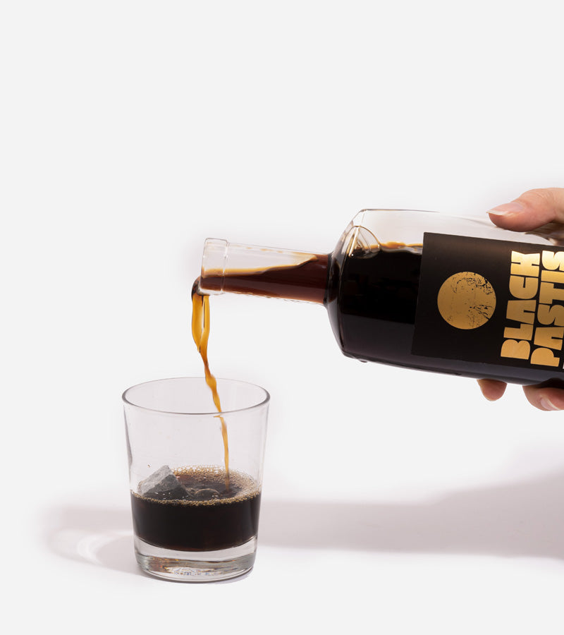 L'avant gardiste L'apéro Pastis noir pastis anis réglisse