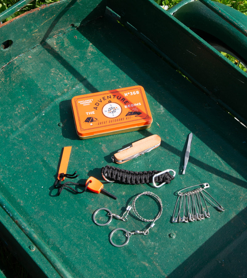L'avant gardiste Outdoor Kit de survie en extérieur aventure