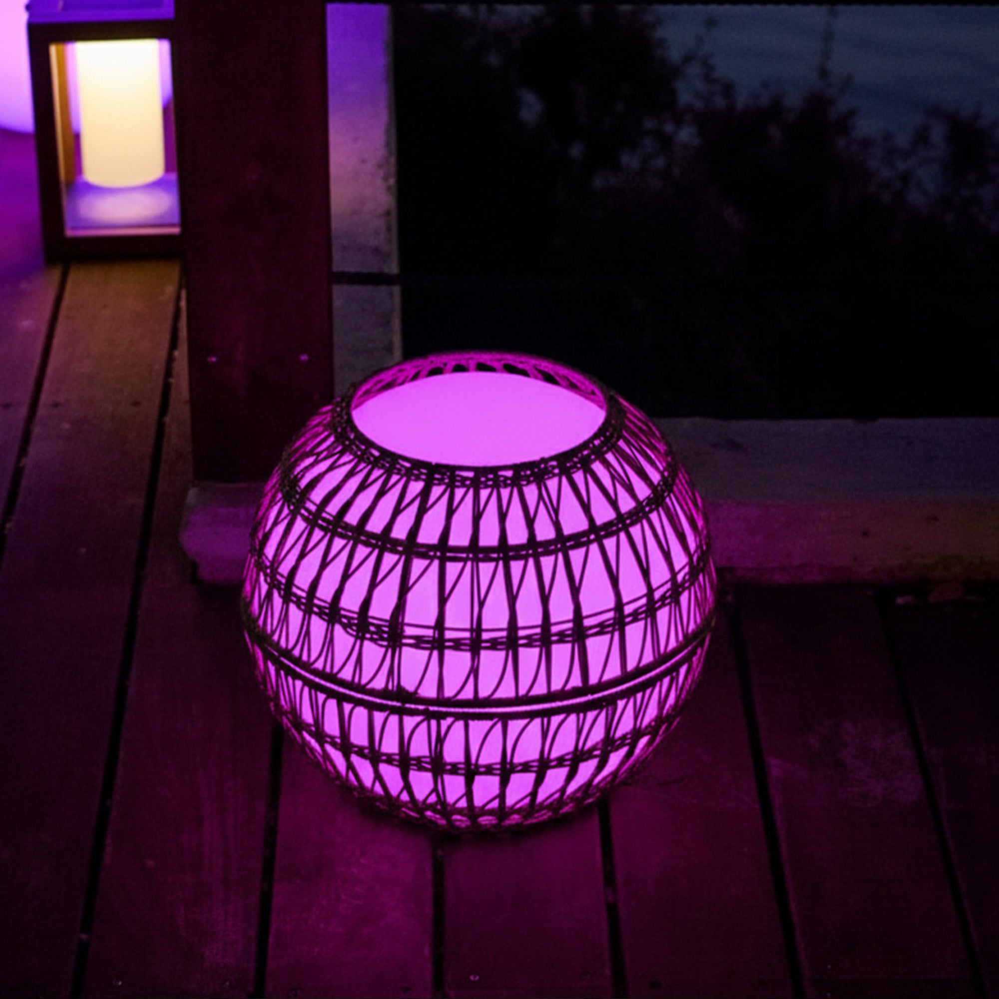 Red Deco Bobby C40 boule lumineuse 40cm + coque rotin RGB
